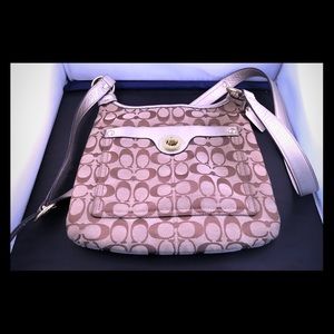 💐💐Coach Cross Body Bag💐